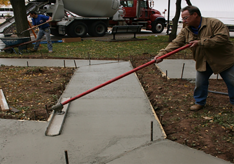case study cement lock poured concrete sidewalk // cs_cement-lock-poured-concrete-sidewalk.png (726 K)