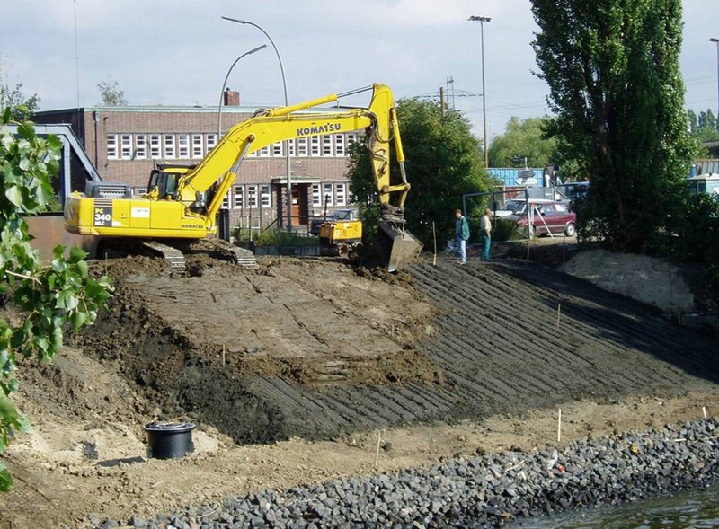 case study dredged sediment dike construction material // cs_dredged-sediment-dike-construction-material.jpg (496 K)