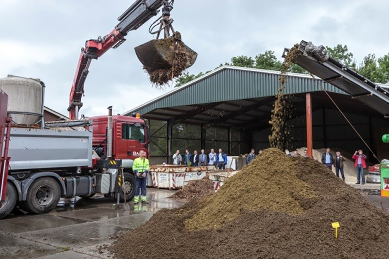 case study pilot topsurf krimpenerwaard mixing // cs_pilot-topsurf-krimpenerwaard-mixing.jpg (359 K)