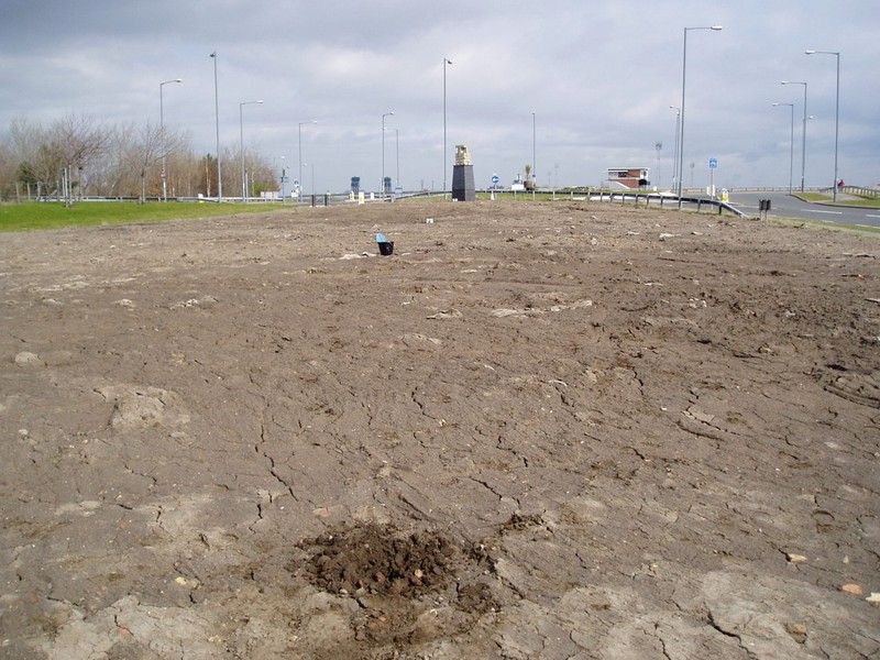 R1A_2008_UK_Tees_Barrage_Phytostabilisation_Richard_Figure_2 // r1a_2008_uk_figure_2.jpg (151 K)