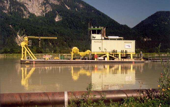 02.09.2024 // cutter_wheel_dredge_sylvia_at_work_on_the_tiwag_langkampfen_power_dam_reservoir_credit_mark_winkelman.jpg (99 K)